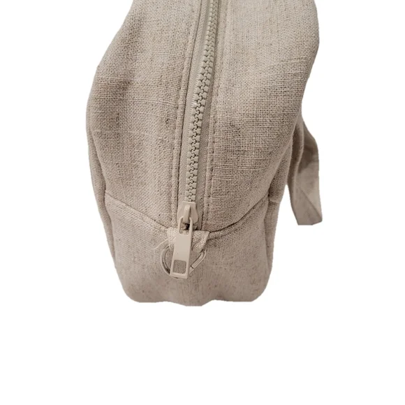 Rae Dunn "YUM" Insulated Lunch Tote Bag in Cream - Picture 5 of 10